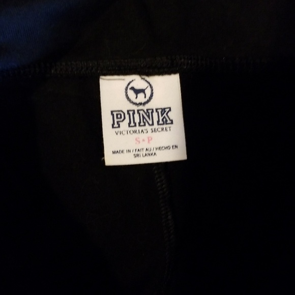 VS Pink - Picture 4 of 4